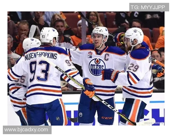 纽约足球明星全景盘点及其辉煌成就与影响力分析 纽约足球明星全景盘点及其辉煌成就与影响力分析