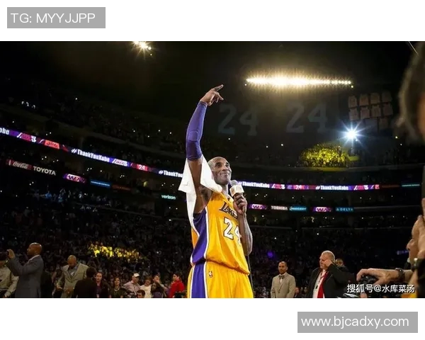 美国足球明星科比的传奇人生与足球事业的辉煌成就探秘