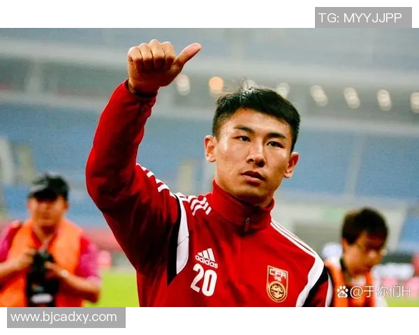 不惧强敌的足球明星背后的坚持与勇气揭秘