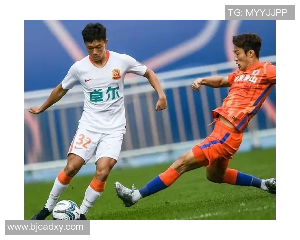 南京足球队以83分领跑邀请赛积分榜展现强劲实力