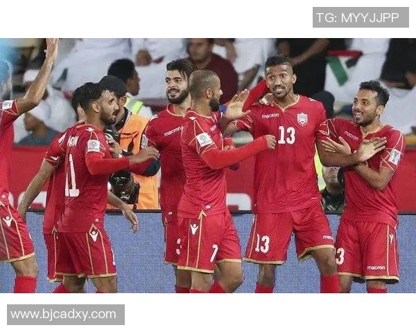 武汉足球队的团队协作精神与战术配合探讨